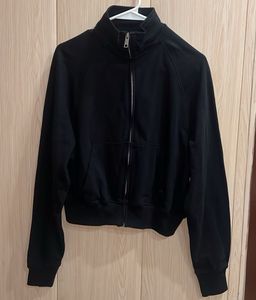 Zara Black Zip-Up Cropped Jacket