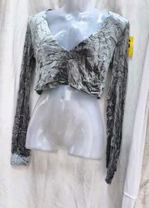 81812. Grey Velvet Crop top