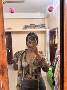 Chic Animal Print Cropped Blazer