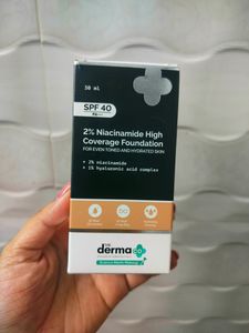 Derma Co 2% High Coverage Foundation Spf 40 Pa+++
