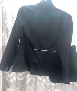 Stylish Black Blazer
