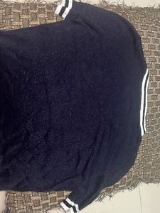 Sparkly Navy Blue Knit Top 💙