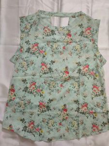 Chic Floral Sleeveless Top