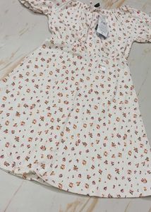 9-10 year Charming Floral Off-Shoulder Dress