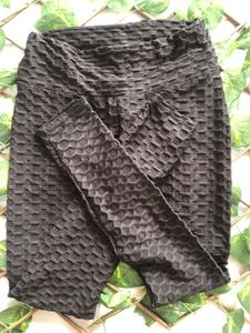Butt Scrunch Textured Black Leggings