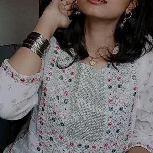 Embroidered White Kurta