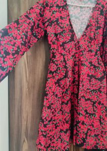 Chic Floral Print Mini Dress