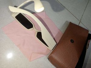 Chunky Retro Sunglasses with Case