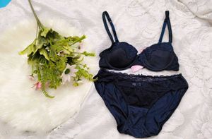 Elegant Black Lace Padded Bra with brief 👍