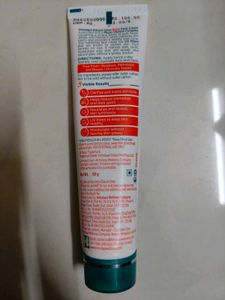 Himalaya Natural Glow Kesar Face Cream