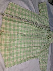 Men's Plaid Button-Up Shirt