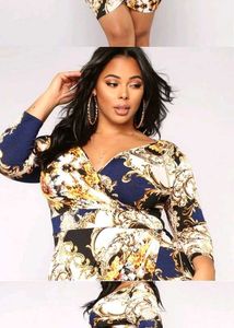 2829. Elegant Baroque Print Wrap Dress