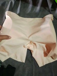 Hip deep  Shapewear Shorts