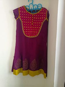 Beautiful Kurti With Front Beads Design