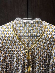 PROMOD geometric print Zip-Up Top