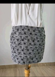 Chic Sleeveless Dress