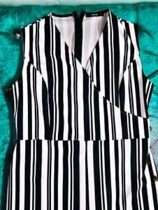 🌚Madame Chic Striped Jumpsuit Dress🌚