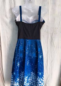 5529. Festive Snowflake Print Dress