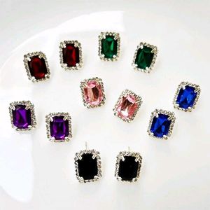 6 Pairs Of Stud Earrings
