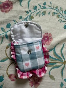 Cute Gingham Heart AirPod Case