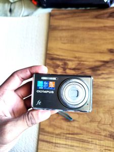 Olympus fe Camera
