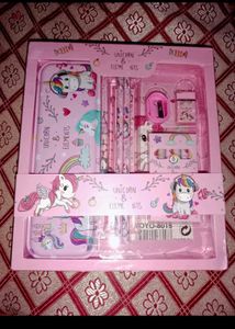 BRAND NEW***Unicorn 🦄 ART METAL PENCIL BOX