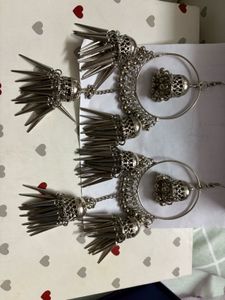 4 pair Earrings