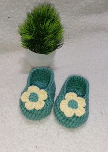 Crochet 3-4 months Booties