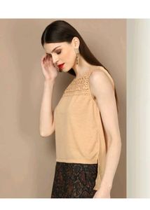 Chic Lace Neckline Sleeveless Top