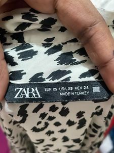Chic black and white Leopard Print Button-Up Shirt