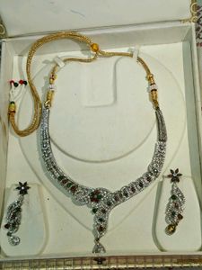 Stunning Necklace and Earring Set