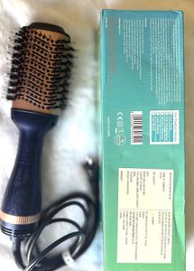 VEGA Volumizing Hair Dryer Brush