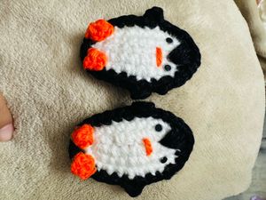 Crochet Penguin hair tictac clip
