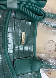 Elegant Green Croc Handbag