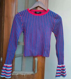 Forever 21, Bell/Bat Sleeve Crop Sweater