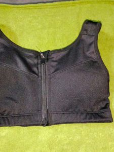 Black Zip-Up Sports Bra