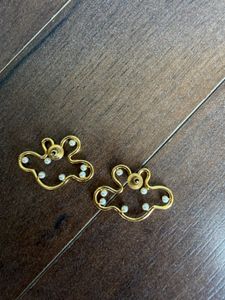 Chic Gold &amp; Pearl Cloud Earrings