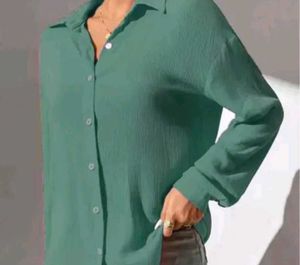 Elegant Green Button-Down Shirt