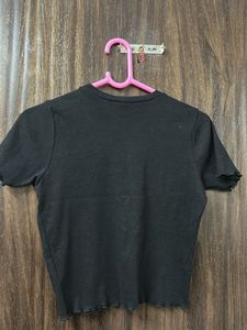 Black Cropped Lettuce Hem Top