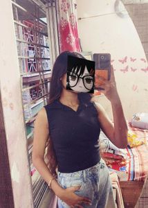 Sleeveless Collared Black Top