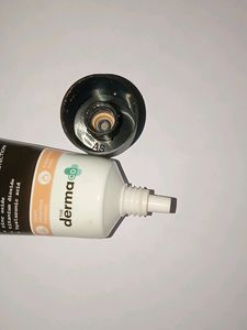 Tinted sunscreen