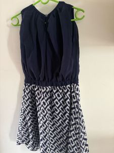 Chic Navy &amp; White Print Dress