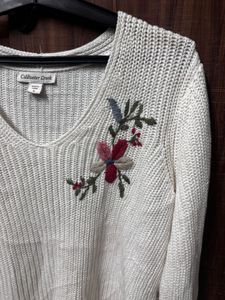 Embroidered V-Neck Cream Sweater