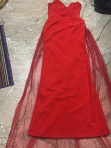 Stunning Red Evening Gown with net silhoutte
