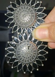 Stylish Sunflower Stud Earrings