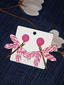 Stylish Pair of Earrings