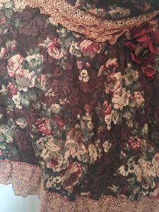 Floral Print Skirt with Lace Trim