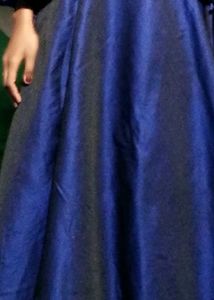 PARRY wear GOWN