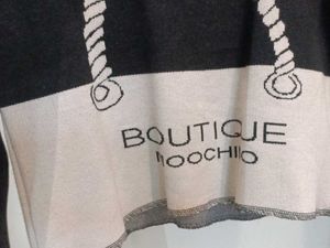 Cropped Black Knit Sweater with Graphic