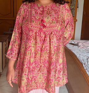 Vibrant Paisley Print Kurta